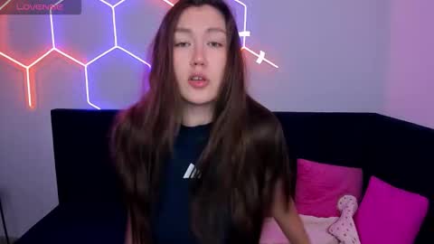 Tina  online show from December 1, 1:42 am