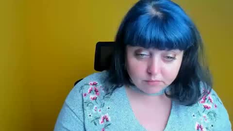 Tina online show from October 6, 11:27 am