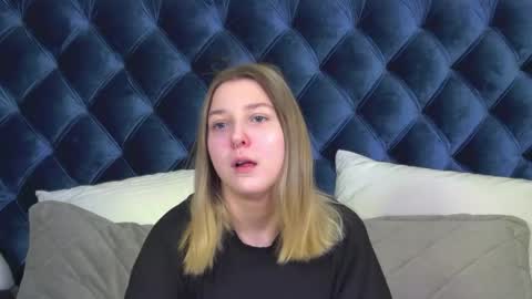 TinaBurton online show from May 20, 4:37 pm