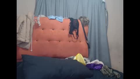 tinagiant online show from May 20, 4:53 am