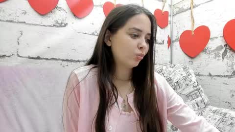 Snapshot of tiny__juju chatting on September 26, 2:20 am JuJu online show from September 26, 2:20 am