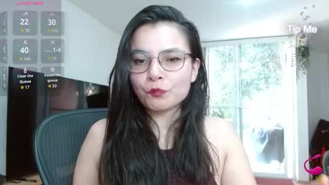 Tiny Caroline online show from January 7, 9:51 pm