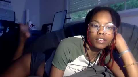 Snapshot of tiny_cupcake2 chatting on September 13, 6:16 pm cupcake online show from September 13, 6:16 pm