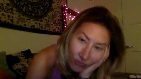 tinyandtatted420 online show from January 8, 12:58 am