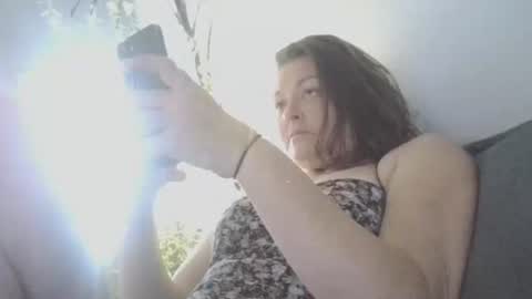 tinyassbossymilf online show from May 22, 9:46 pm