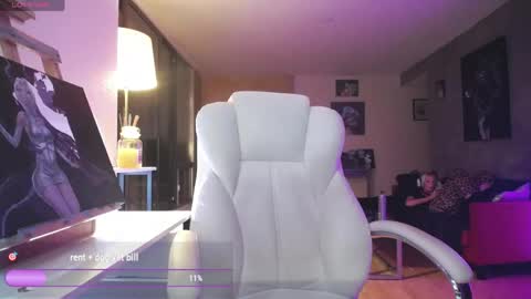 stage Kylie Sinner  brand CLITBAIT online show from May 15, 11:29 pm