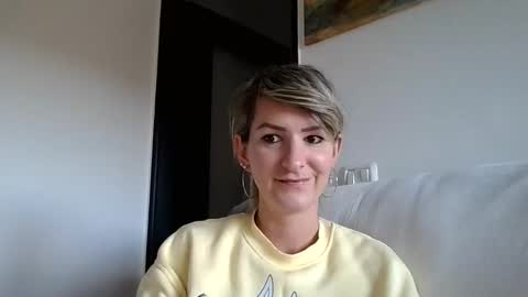 Luna My FREE Of  online show from October 9, 3:27 pm