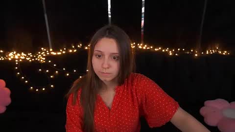 tinynataliee online show from May 13, 9:09 pm