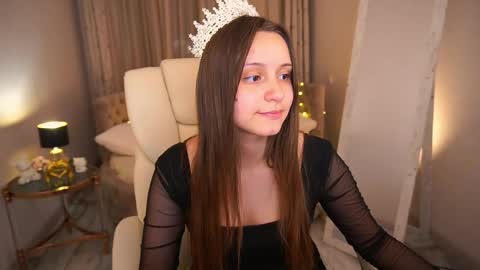 tinynataliee online show from May 24, 10:52 pm