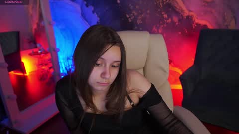 tinynataliee online show from May 16, 12:24 am