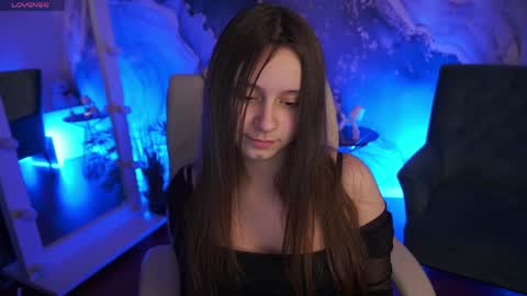 tinynataliee online show from May 15, 11:07 pm