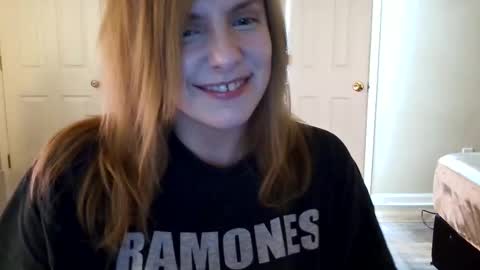 tinywithtiddies online show from May 25, 3:05 am