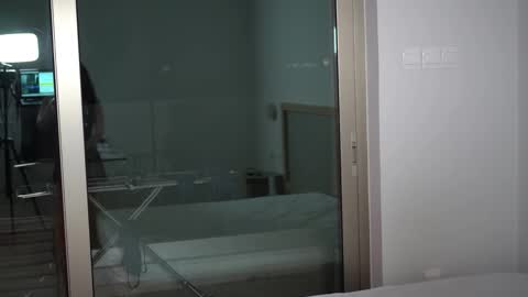 Lili online show from November 5, 6:57 pm