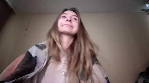 Hi Im Carry 18 years old online show from January 12, 6:18 am