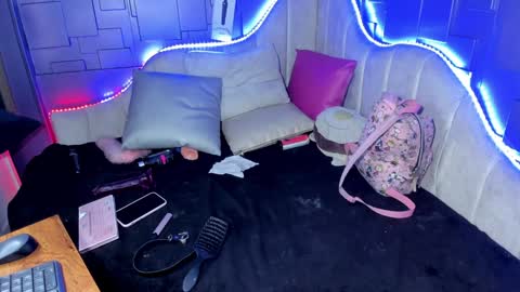 toky         online show from December 2, 5:13 pm