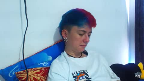 Blue online show from December 18, 3:55 pm