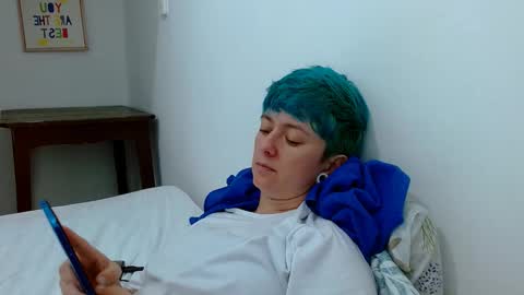 Blue online show from February 16, 9:47 pm