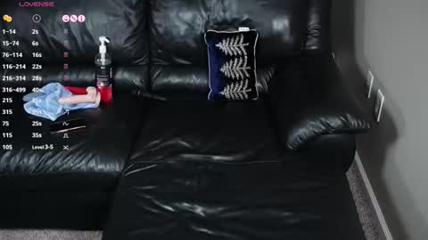 Tomi Michelle online show from November 20, 8:43 pm