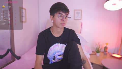 Blue  online show from October 27, 1:39 pm