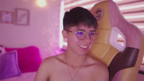 Blue  online show from May 11, 2:45 pm