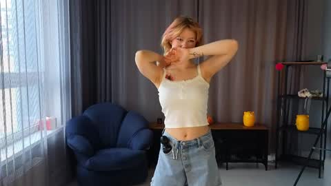 Hey hey Im Megan Pvt open. Im very glad to see you here online show from April 9, 8:20 am