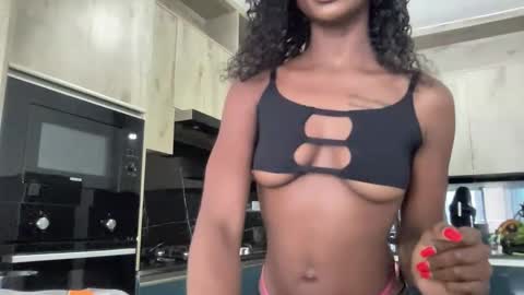 tootie03 online show from October 5, 9:25 am