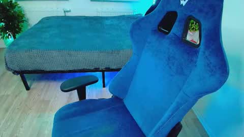 topcranberry online show from October 26, 2:01 pm