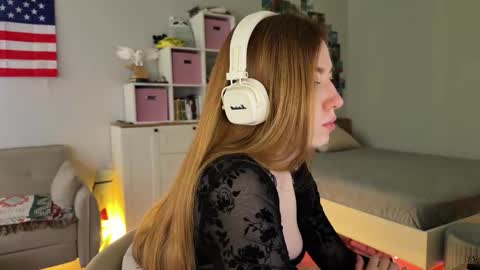 Lina  Next stream January 4  11am UTC 0 online show from March 22, 1:17 pm