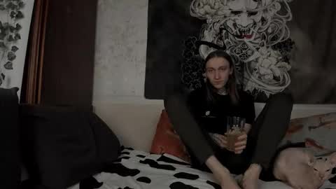 Snapshot of toriayun0 chatting on October 23, 6:47 pm your personal gothic girl check it online show from October 23, 6:47 pm