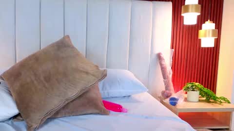 Snapshot of tory_gb chatting on September 25, 2:49 pm Ana Maria online show from September 25, 2:49 pm
