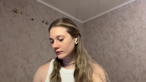 Anita online show from January 7, 11:02 am