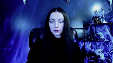 toxicdomme online show from April 7, 6:10 pm