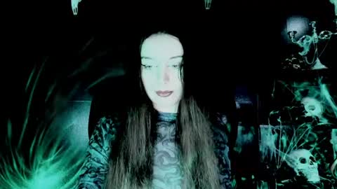 toxicdomme online show from May 20, 6:05 pm
