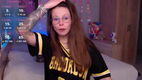 toxkiss online show from October 14, 11:02 am