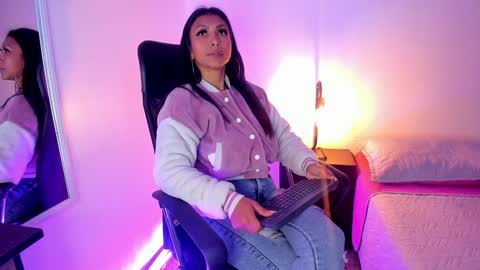 Snapshot of tracy_lambo chatting on January 30, 2:49 am tracy online show from January 30, 2:49 am