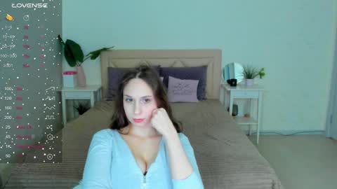 Snapshot of traneba chatting on January 24, 5:42 am Kate online show from January 24, 5:42 am