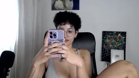 Emily online show from December 1, 7:27 pm