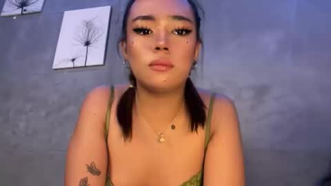 trexie_fucks15 online show from May 23, 12:20 am