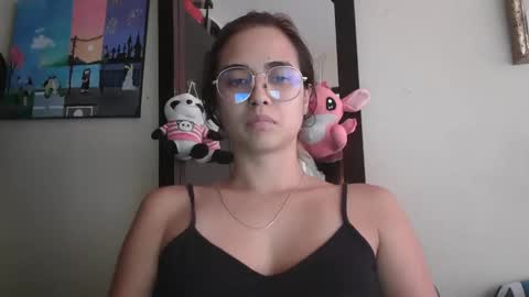 triana_bell online show from May 26, 5:45 pm