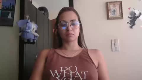 triana_bell online show from May 16, 5:01 pm