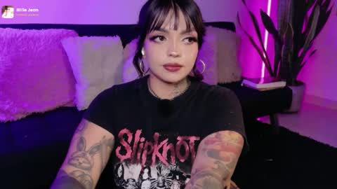 Val martinez  online show from May 18, 1:48 am