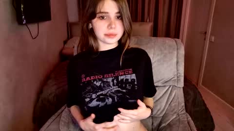 tripleprinces online show from October 29, 5:15 pm