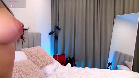 Trisha online show from April 18, 6:32 pm