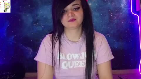 trixiedoescamcam online show from May 13, 5:08 pm