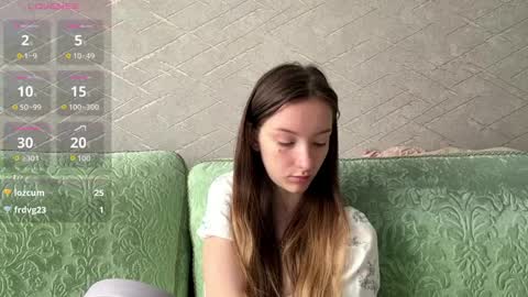 Hello Viola here   Help me to make 50 thumbs up 333 online show from April 1, 9:10 am