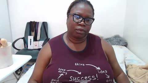 Snapshot of truebella30 chatting on March 8, 9:46 am TrueBella30 online show from March 8, 9:46 am
