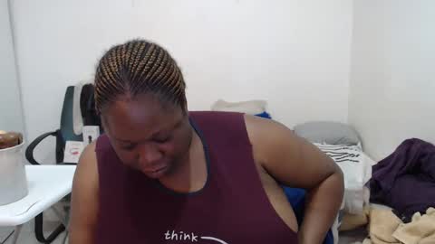 Snapshot of truebella30 chatting on February 2, 6:37 am TrueBella30 online show from February 2, 6:37 am