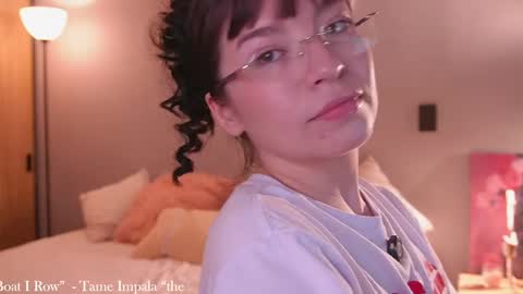 Tsuky online show from May 25, 11:37 pm