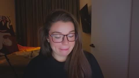 Ariana online show from November 8, 9:20 pm