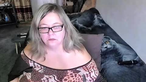 Lana online show from October 17, 3:54 am